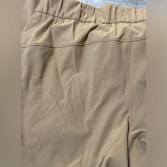 Lululemon On the Fly Jogger - Picture 9 of 10